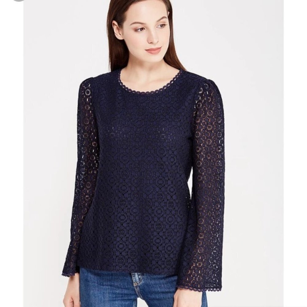 Banana Republic Lace Fluted Sleeve Top Navy Size Small